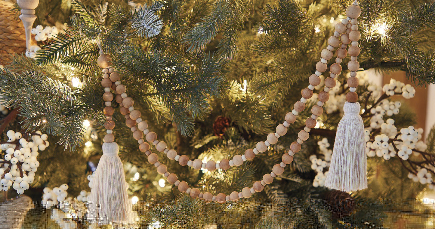 G4227326-20" Double Swag Wood Beaded Garland. Natural Colors.